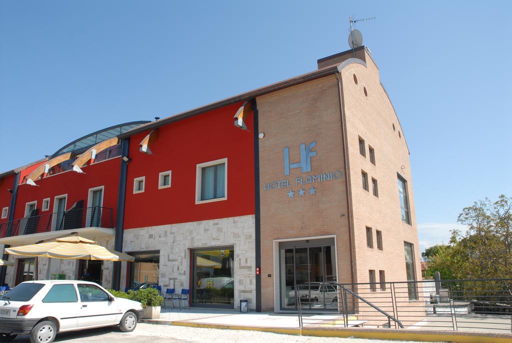 Hotel Flaminio Tavernelle Serrungarina Екстер'єр фото