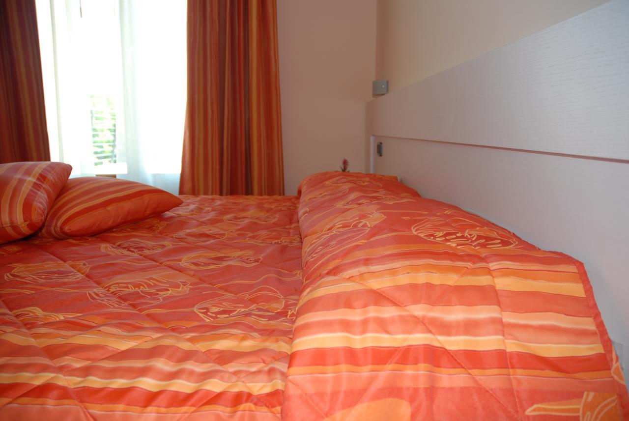 Hotel Flaminio Tavernelle Serrungarina Номер фото